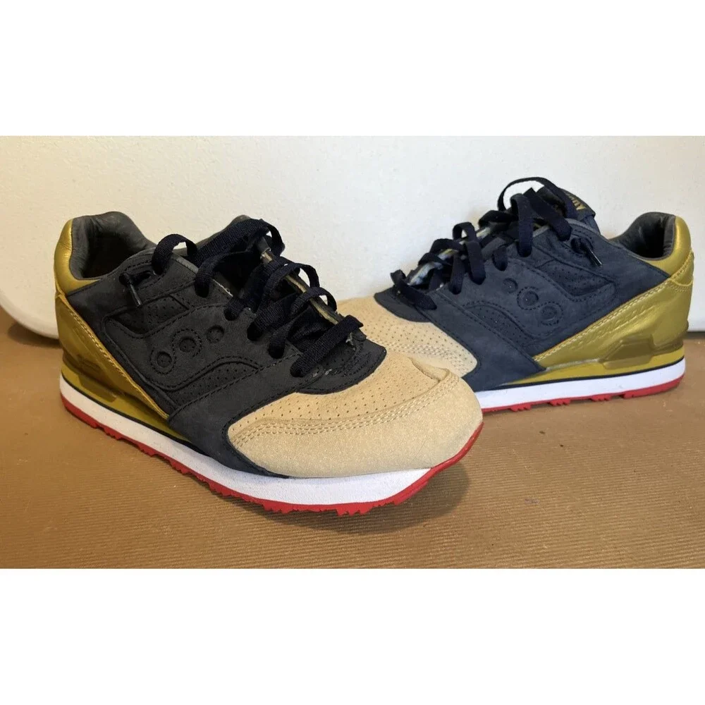 Saucony x Politics collab Courageous 